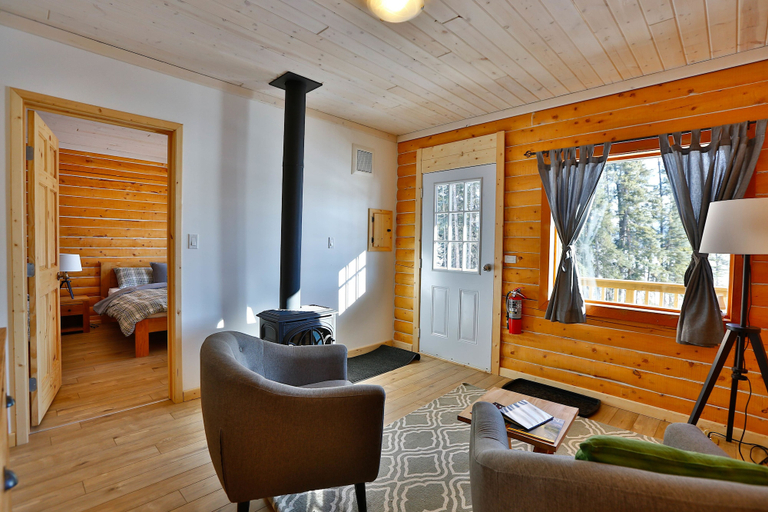 Others 5, Southern Lakes Resort, Yukon