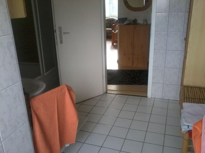 Bathroom, Apartment Schlangenwallstrasse, Gelsenkirchen