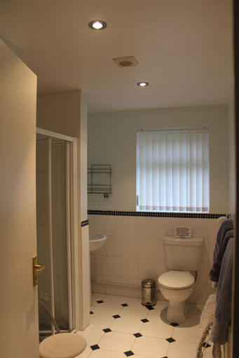 Bathroom, Courtlands Nurseries B&B, East Sussex