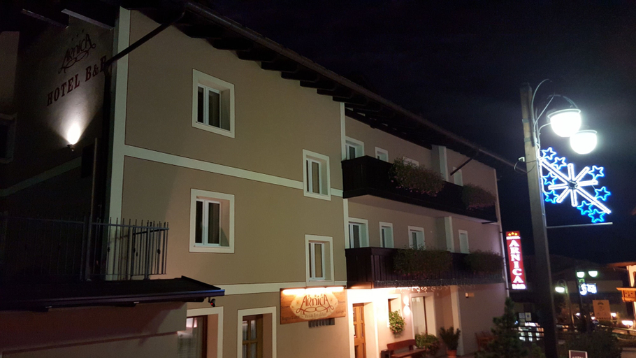 Exterior & Views 2, Hotel Arnica, Trento