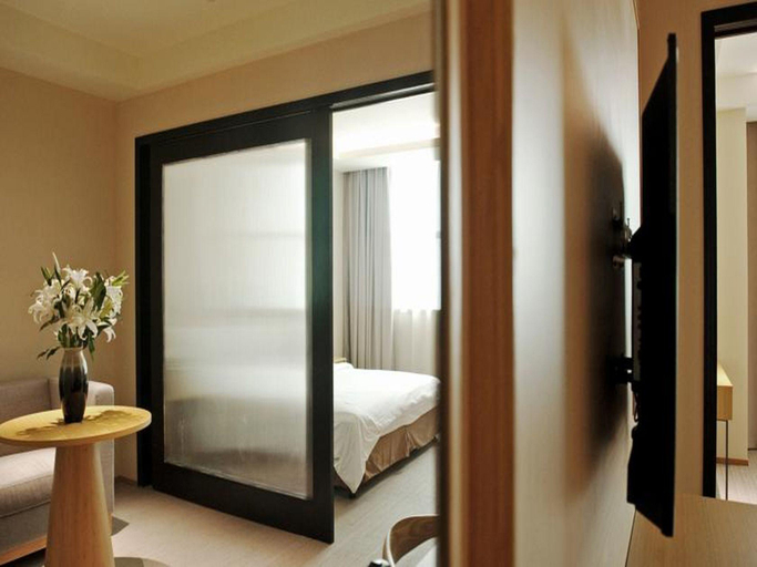 Bedroom 2, JI Hotel Shanghai Caohejing, Shanghai