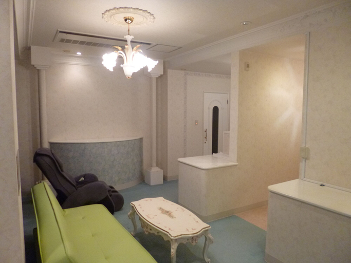 Others 5, Hotel Shalala, Okinawa