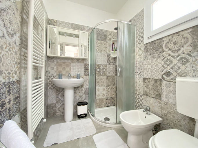 Bathroom 5, B&B Fellini, Lecce