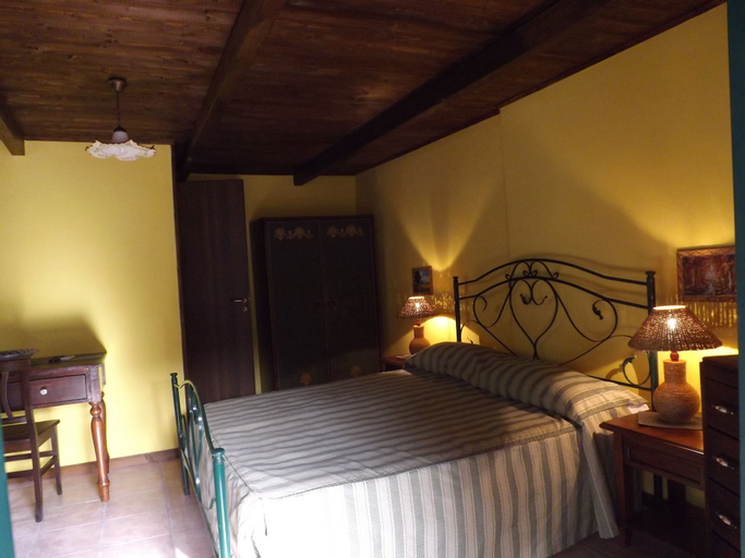 Bedroom 3, Albergo Diffuso Borgo Santa Caterina "Quartiere Ebraico", Catania