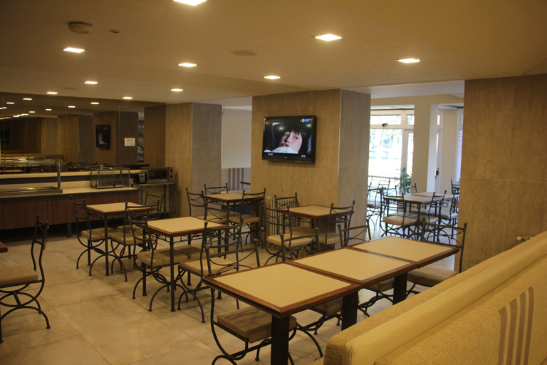 Food & Drinks 5, Hotel San Martin, Capital