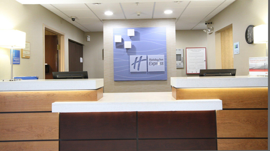 Public Area, Holiday Inn Express MARSHALL by IHG, Calhoun