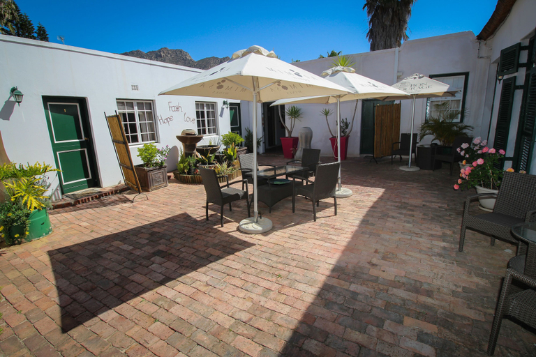 Exterior & Views 2, Four Oaks Guesthouse, Cape Winelands