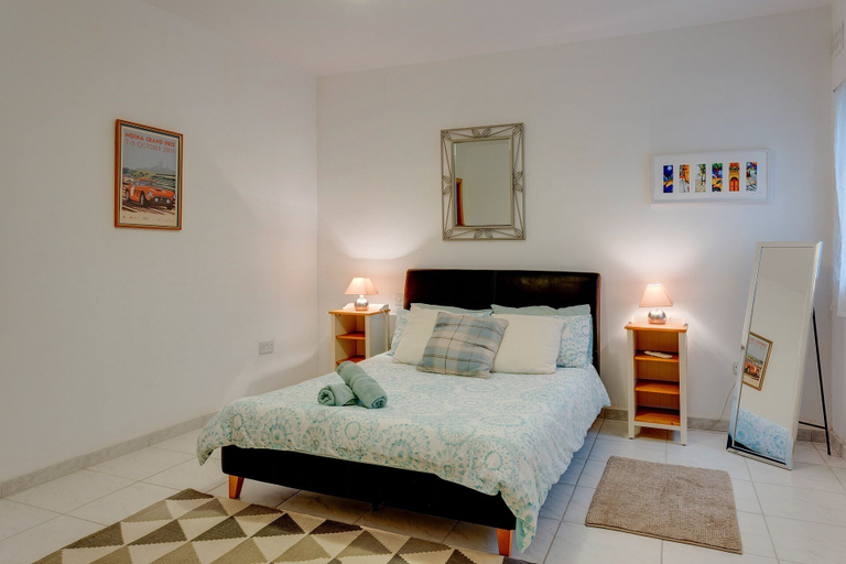 Bedroom 3, Fort St Angelo Mansions, Harbour Views Apartment