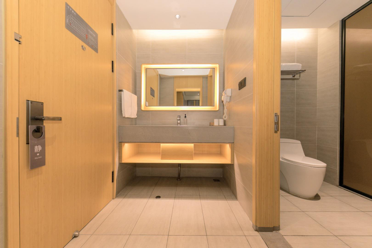 Bathroom 4, Ji Hotel Changsha Yuelu Avenue City Hall, Changsha