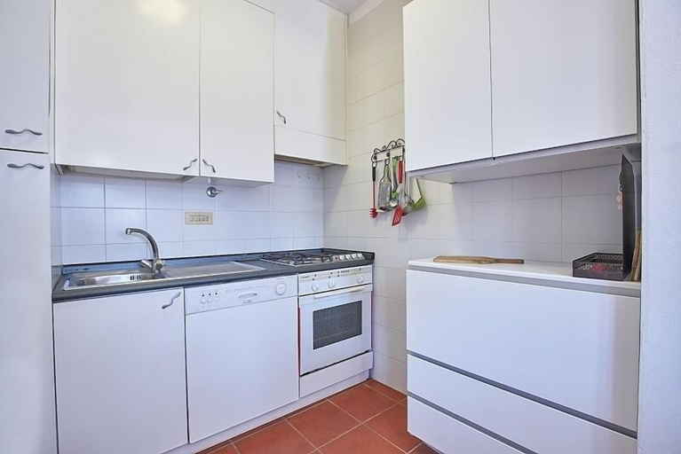 Private kitchenette, Appartamento Via dei Lecci, Livorno