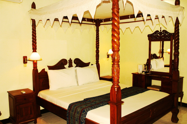 Bedroom 3, The Sari Beach, Badung