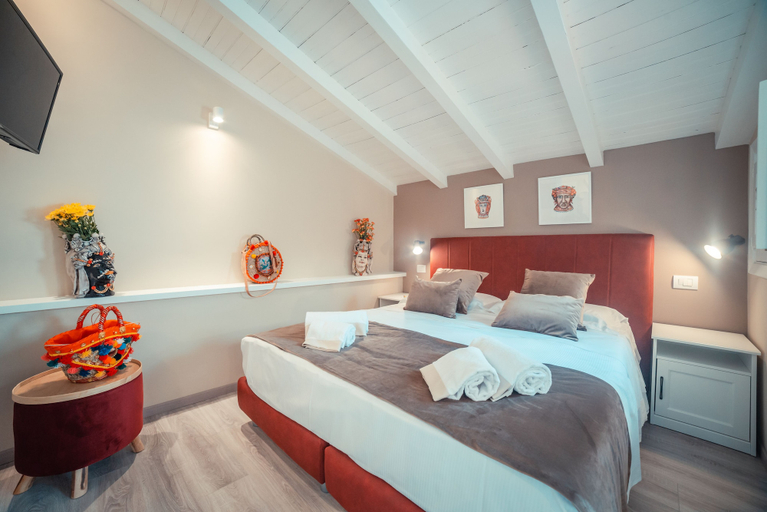 Bedroom 2, A' Coffa, Messina