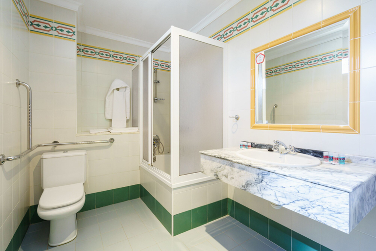 Bathroom 3, Hotel España, Granada