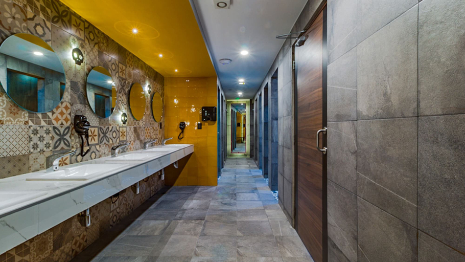 Bathroom 5, Barrio Downtown Mexico City Hostel, Mexico City