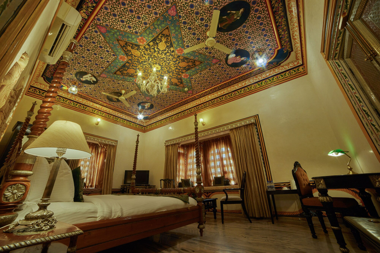 Bedroom 3, Chunda Palace, Udaipur