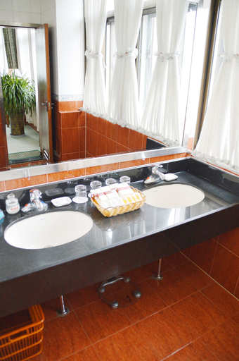 Bathroom 3, Zhongfayuan Hotel, Xining