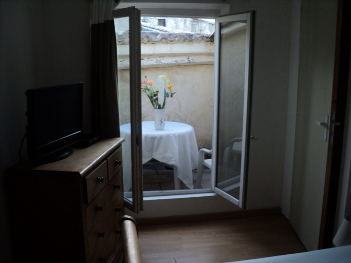 Bedroom 3, Residence Maloc, Vaucluse