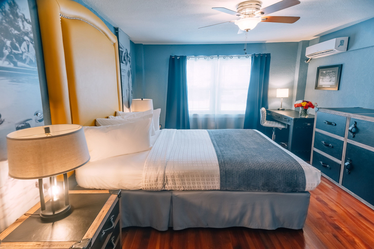 Bedroom 4, Hollander Boutique Hotel, Pinellas