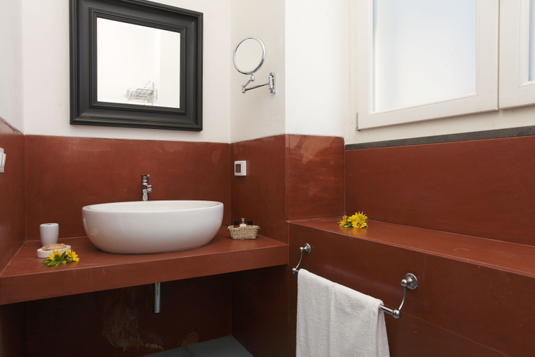 Bathroom 4, I Pretti Resort, Trapani