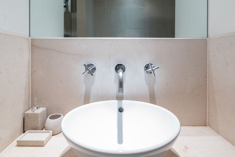 Bathroom 3, H&K Ventures LTD, London