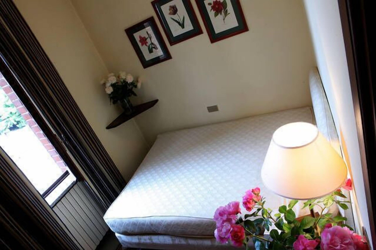Bedroom 2, Dependance Hotel Cyrano, Varese