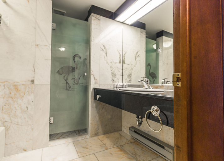 Bathroom 4, Hôtel Lac Carling Golf & Spa, Argenteuil