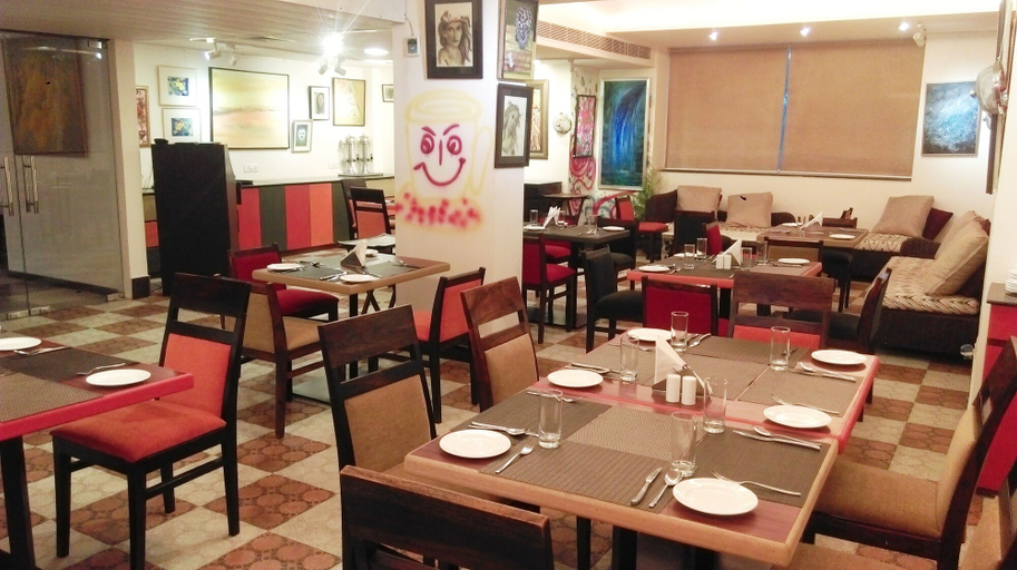 Food & Drinks 4, Mantra Amaltas, Delhi