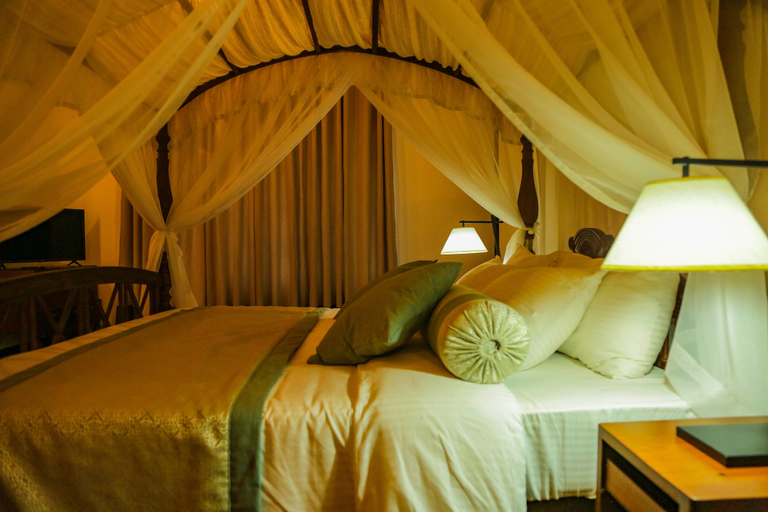 Bedroom 4, Castle Hill Bungalow by Seven Angels, K.F.G. & G. Korale