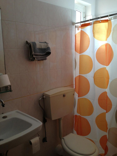 Bathroom 5, Remezzo Apartments, Ionian Islands