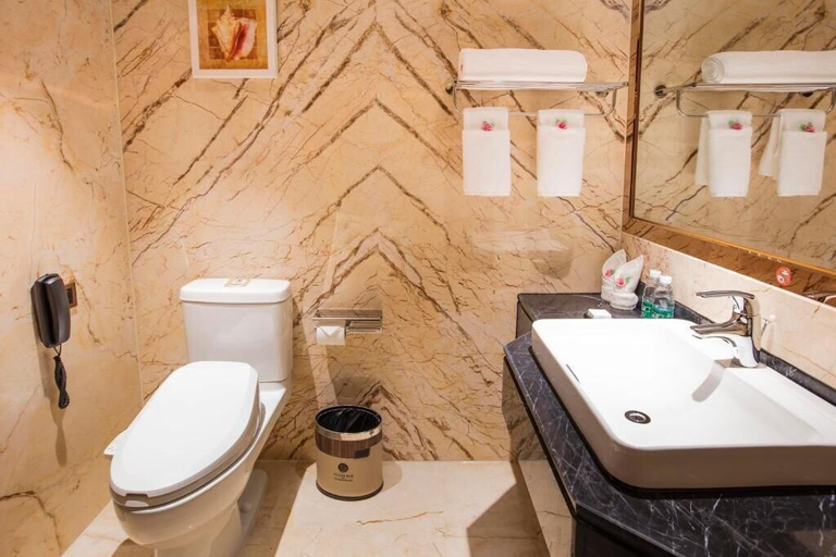Bathroom 5, Yuexin Tomorrow Hotel Sanya, Sanya