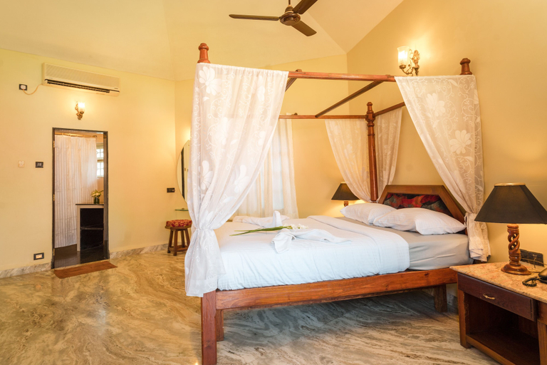 Bedroom 4, Leoney Resort, North Goa
