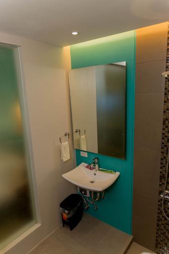 Bathroom 4, Karancho Beach House, Lapu-Lapu City