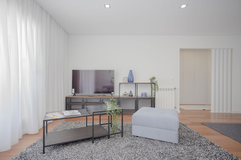 Others 5, Liiiving in Porto - Luxury River View Apartment I, Gondomar
