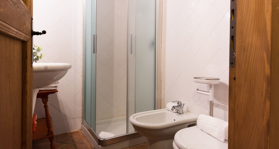Bathroom 5, JOIVY Antica Regina del Lago di Como, Como