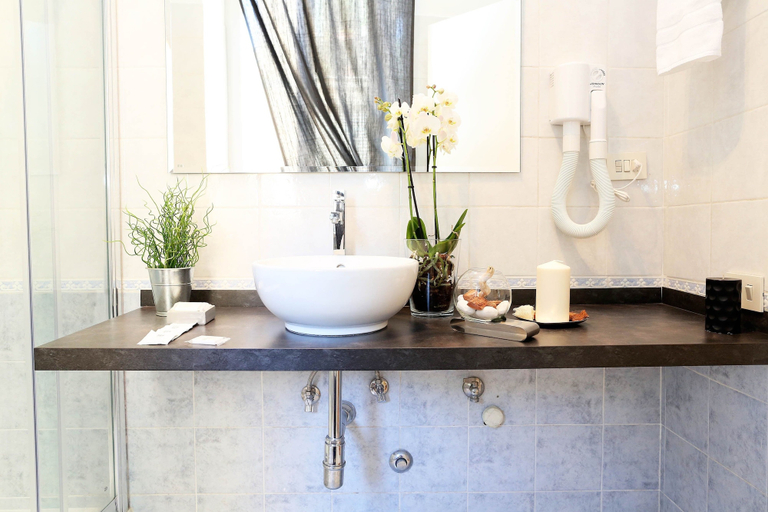 Bathroom 2, Home2Rome - Trastevere Belli, Rome
