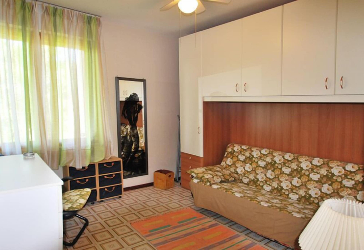Room 3, Lignano with pool, Udine