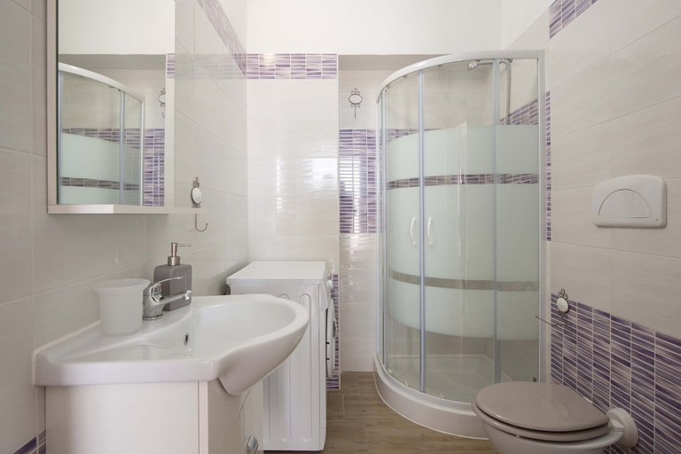Bathroom 5, Tenuta Fioravante, Lecce