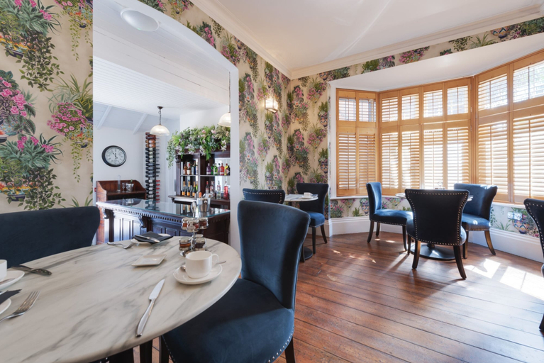 Food & Drinks 5, Somerset House Hotel & Restaurant, Portsmouth