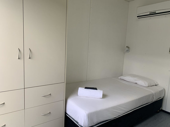 Bedroom 3, Garden Hotel, Dubbo - Pt A