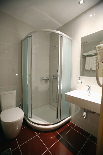Bathroom 4, Alexakis Hotel & Spa, Central Greece