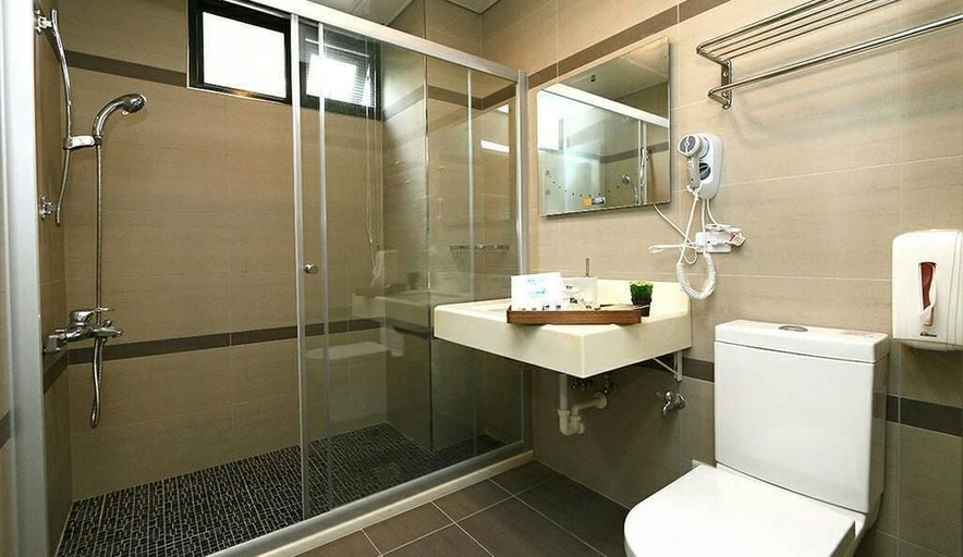 Bathroom 3, Happiness 210, Yilan