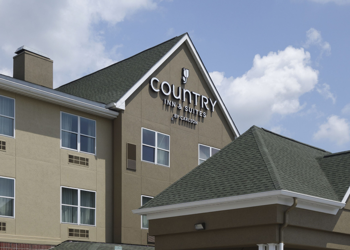 Exterior & Views 2, Country Inn & Suites by Radisson, Washington, D.C. East - Capitol Heights, MD, Prince George's