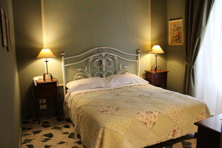 Bedroom 3, Neathon Rooms, Syracuse