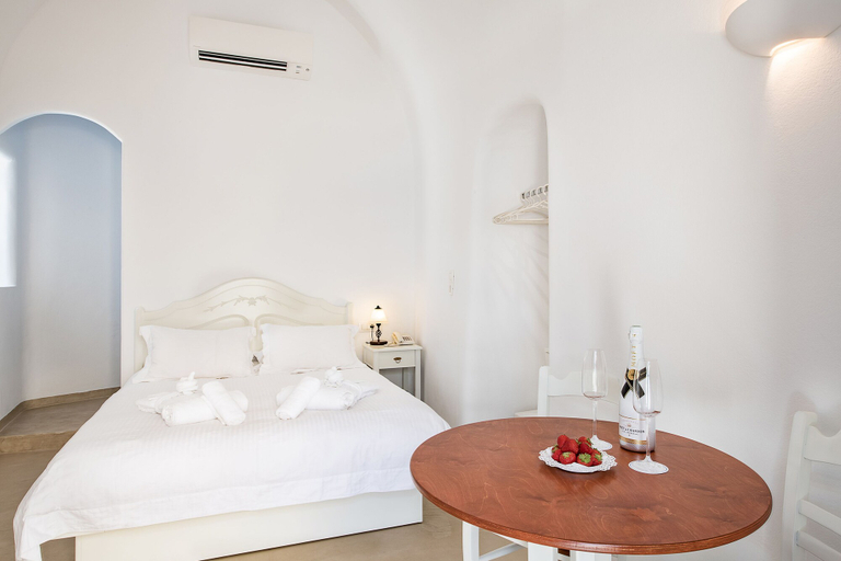 Bedroom 3, Pantelia Suites, South Aegean