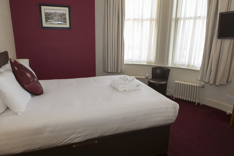 Bedroom 3, Crown Hotel Harrogate, North Yorkshire