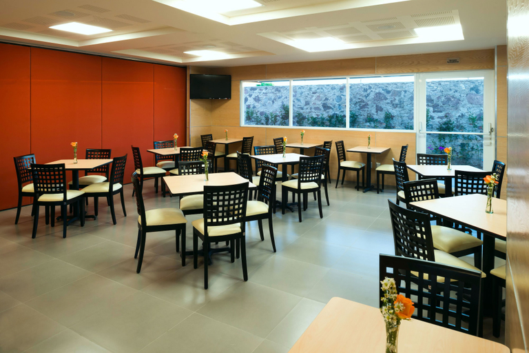 Food & Drinks 5, Hotel VM Express Querétaro, Querétaro