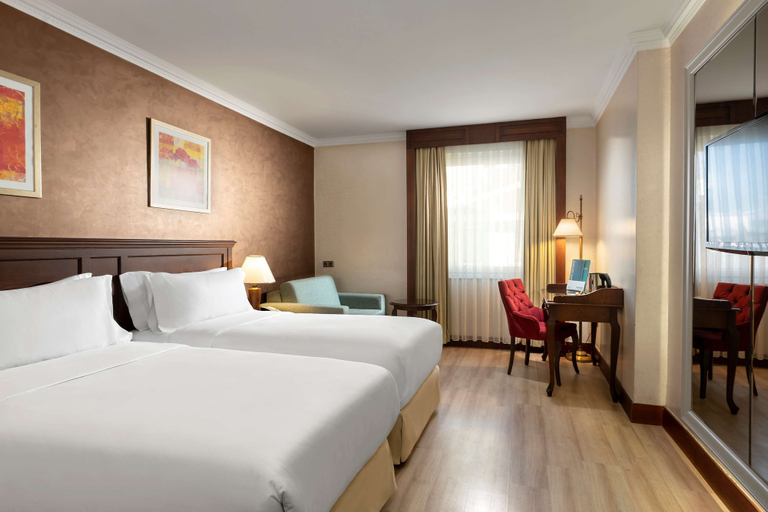 Bedroom 2, Occidental Taksim, Beyoğlu