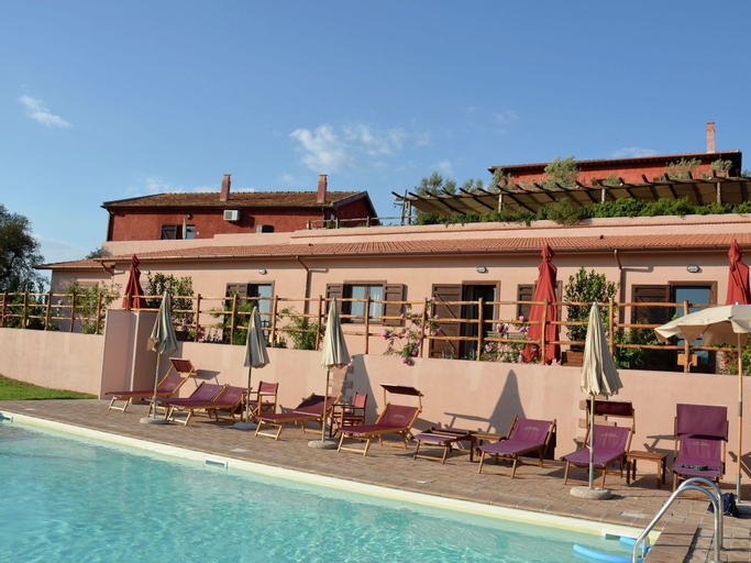 Exterior & Views 2, Spacious Farmhouse in Montalto di Castro with Shared Pool, Viterbo