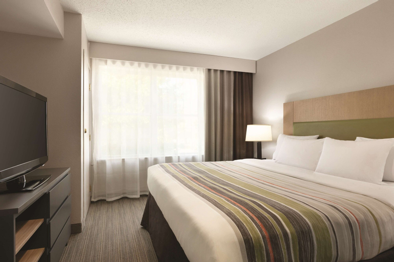 Bedroom 3, Country Inn & Suites by Radisson, Washington, D.C. East - Capitol Heights, MD, Prince George's