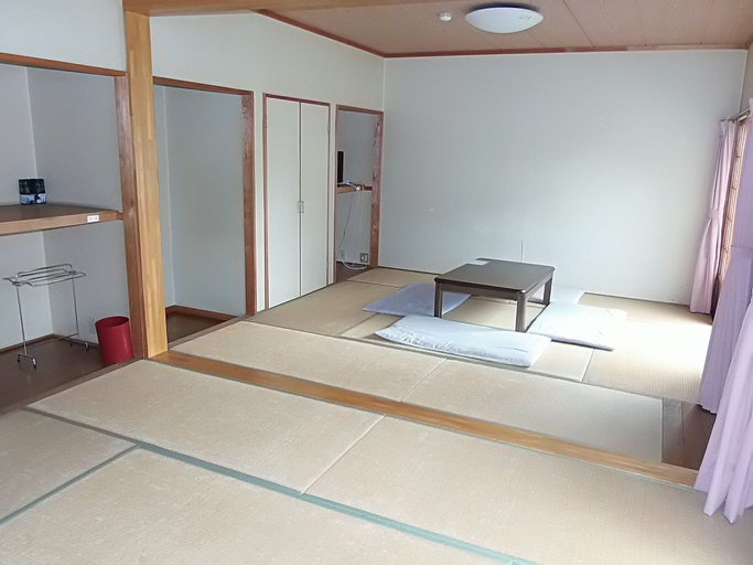 Bedroom 2, Nunobikikannon Onsen, Tōmi
